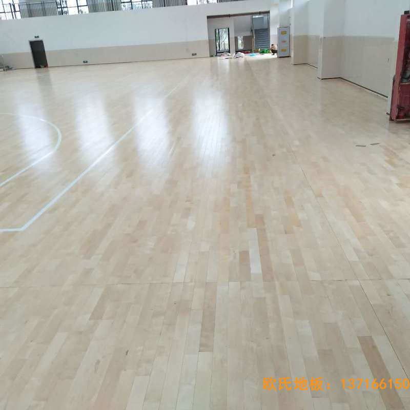 贛州寧都縣城關(guān)小學九章路校區(qū)運動木地板鋪設(shè)案例