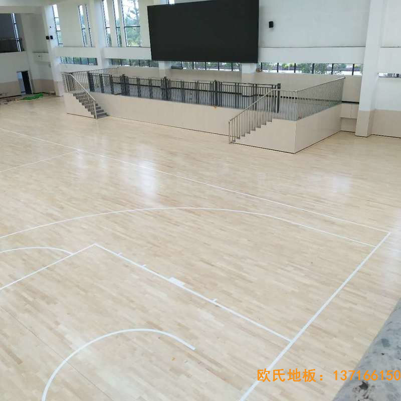 贛州寧都縣城關(guān)小學九章路校區(qū)運動木地板鋪設(shè)案例