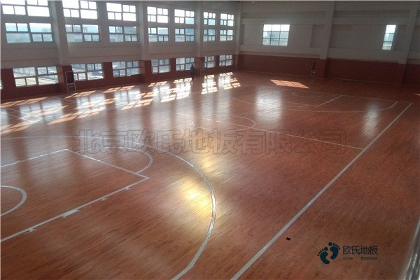 運(yùn)動(dòng)場地木地板品牌2