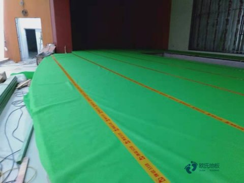 定做籃球場館木地板哪個(gè)牌子環(huán)保