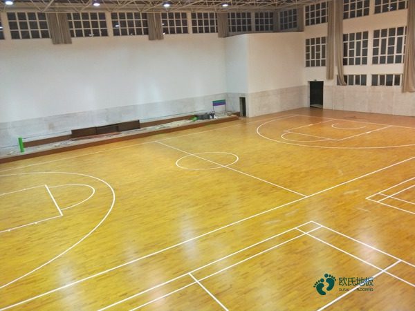 25厚運(yùn)動(dòng)場(chǎng)館地板品牌哪個(gè)好2